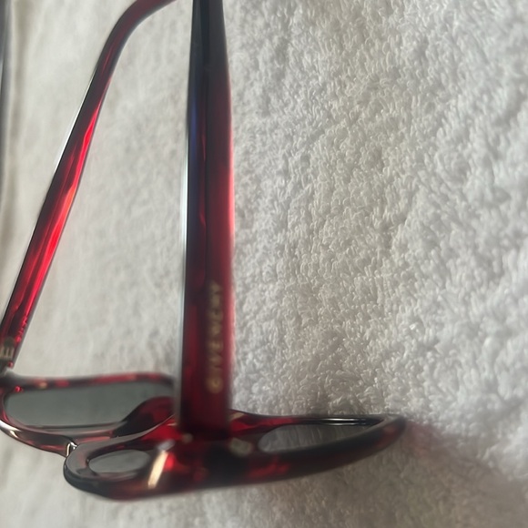 GIVENCHY SUNGLASSES